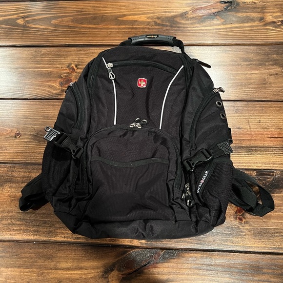 SwissGear Laptop Computer Black Backpack, EUC, ample storage, Airflow, durable, - Picture 1 of 14